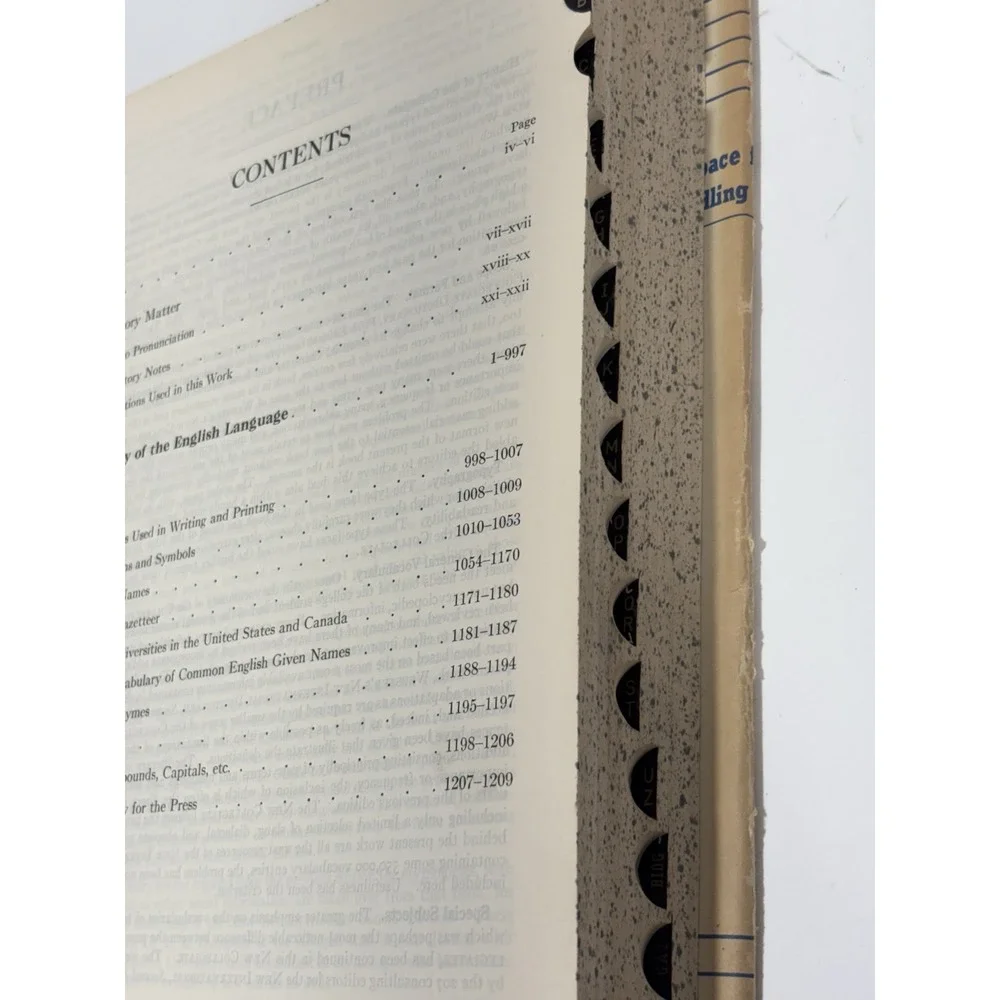 Webster' New Collegiate Dictionary 1949 Thin Paper + U Of C Berkeley Dust jacket